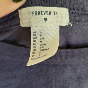 Forever 21 Tops - 🔴CLEARANCE🔴 Forever 21 crop tshirt Small Forever 21 Tops - 🔴CLEARANCE🔴 Forever 21 crop tshirt Small